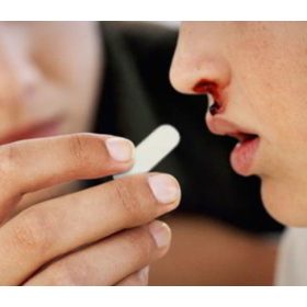 Vérzéscsillapító orrtampon